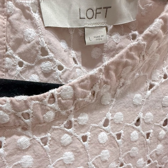 Loft eyelet flutter shell blouse size large excellent condition - Picture 7 of 7